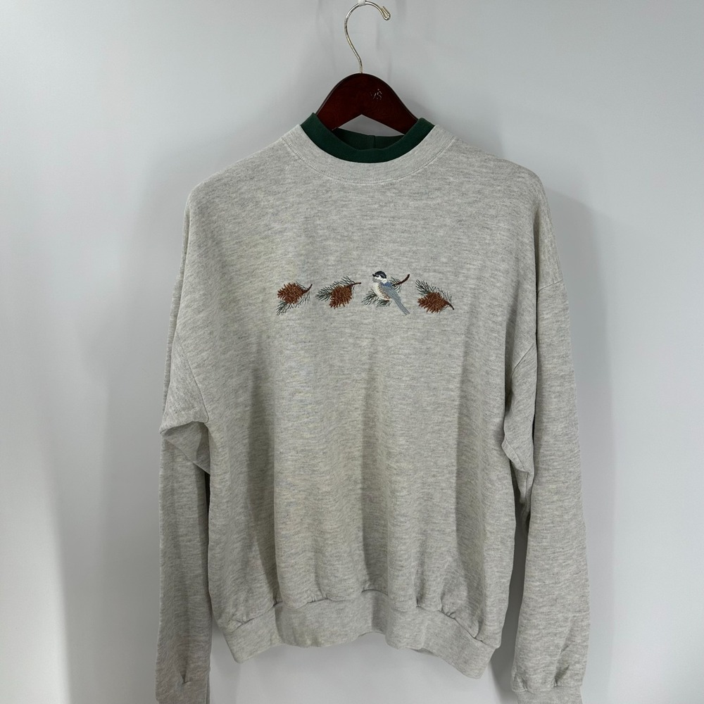 Vintage 1990 Artisans Chickadee Bird Embroidered Pullover Sweatshirt Gray Size L